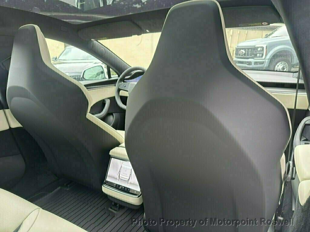 Used 2026 Tesla Model S Plaid AWD/4WD image 18