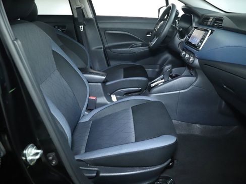 Used 2025 Nissan Versa SV FWD image 32