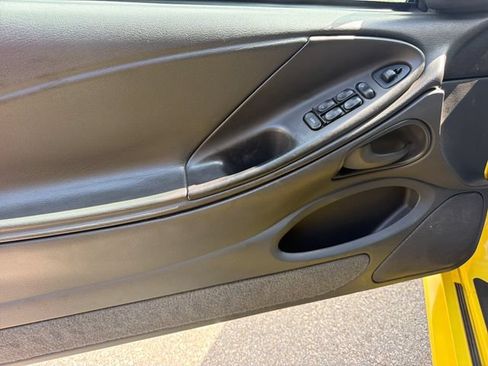 Used 2003 Ford Mustang GT RWD image 17