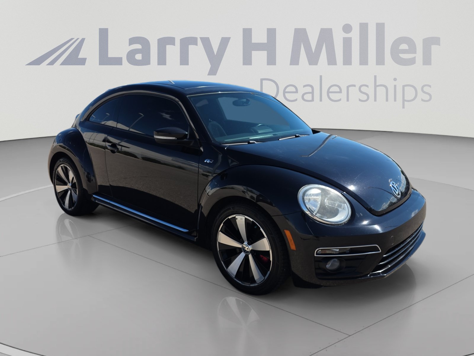 Used 2014 Volkswagen Beetle R-Line FWD image 7