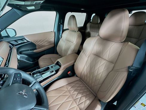 New 2025 Mitsubishi Outlander SEL image 22