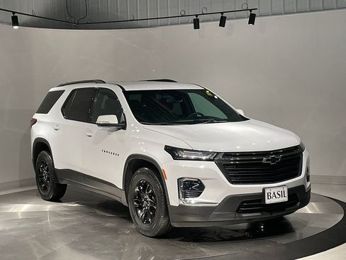 Used 2023 Chevrolet Traverse LT w/ Midnight/Sport Edition image 40