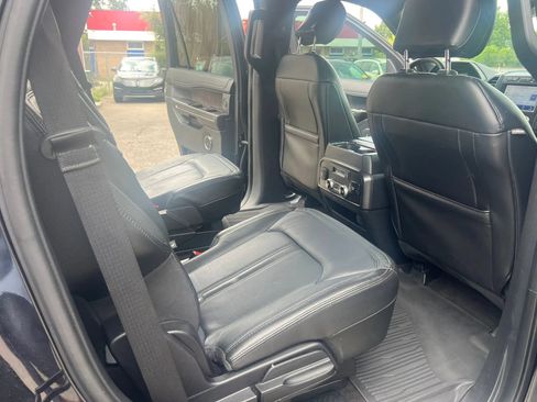 Used 2020 Ford Expedition Limited w/ Special Edition Package AWD/4WD image 28