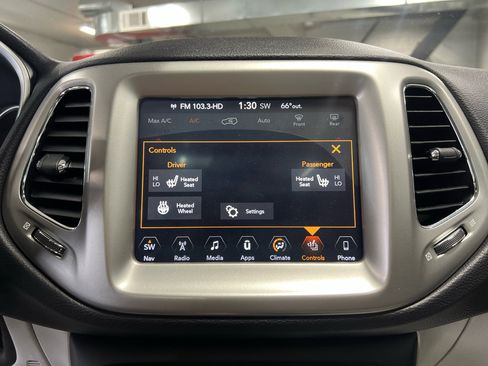 Used 2018 Jeep Compass Latitude w/ Popular Equipment Group image 27