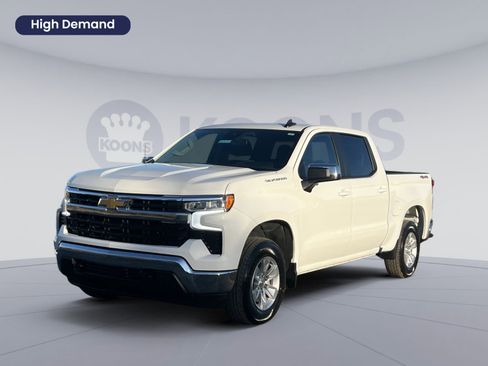 Used 2025 Chevrolet Silverado 1500 LT image 1