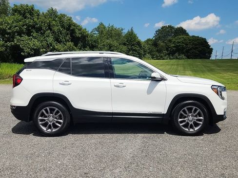 Used 2023 GMC Terrain SLT FWD image 7