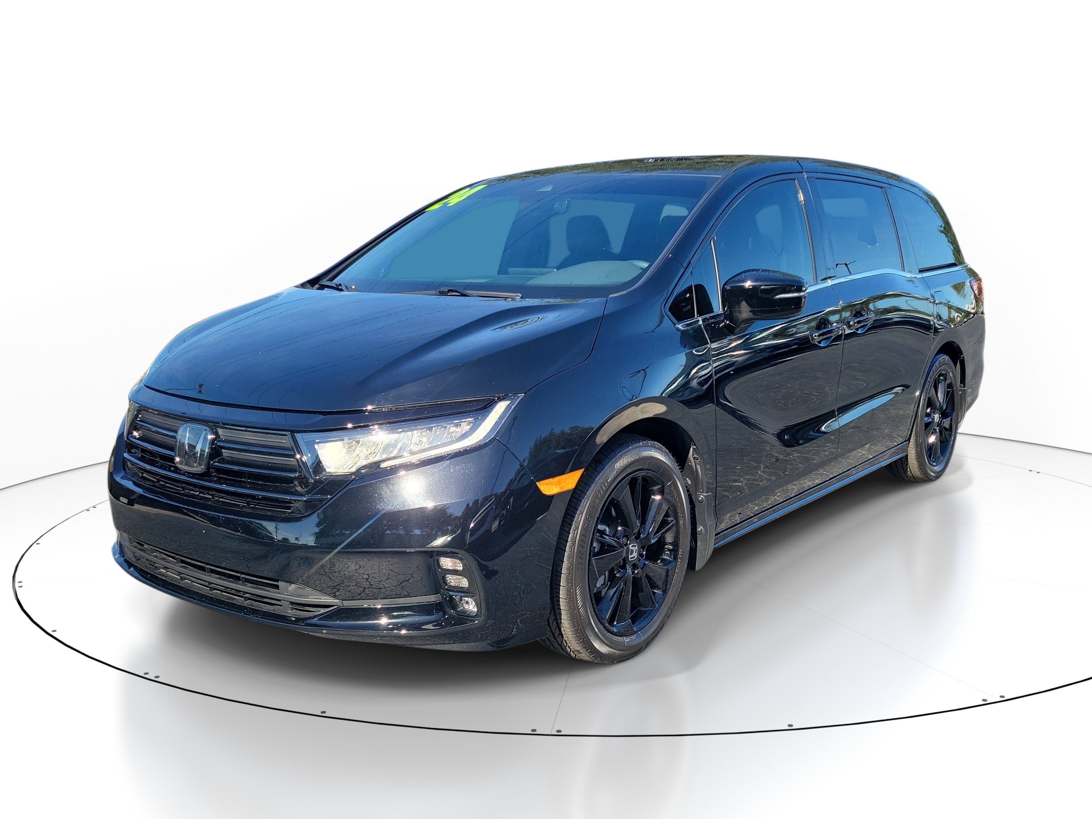 Used 2024 Honda Odyssey Sport image 3