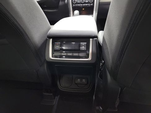 Used 2020 Subaru Ascent Premium w/ Convenience Package image 22