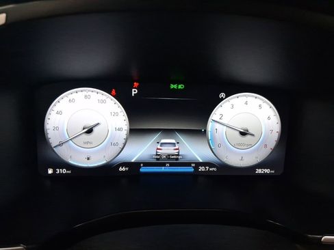 Used 2023 Hyundai Santa Fe Limited w/ Cargo Package image 11