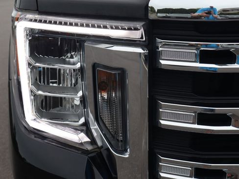 Used 2023 GMC Sierra 2500 SLE AWD/4WD image 15