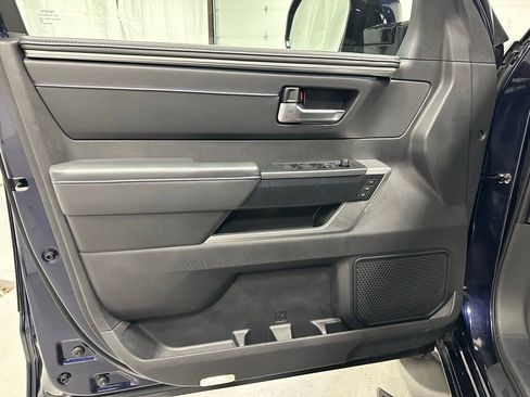 Used 2025 Toyota Tundra Platinum image 8