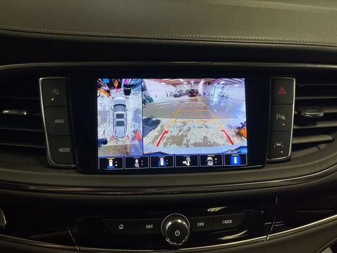 Used 2024 Buick Enclave Avenir w/ Avenir Technology Package AWD/4WD image 26
