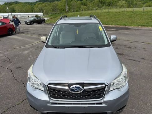 Used 2016 Subaru Forester 2.5i Premium AWD/4WD image 4