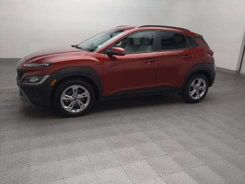 Used 2023 Hyundai Kona SEL AWD/4WD image 2