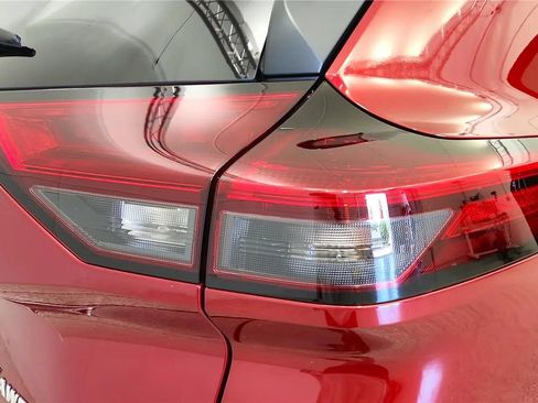 Used 2023 Nissan Rogue SV AWD/4WD image 33