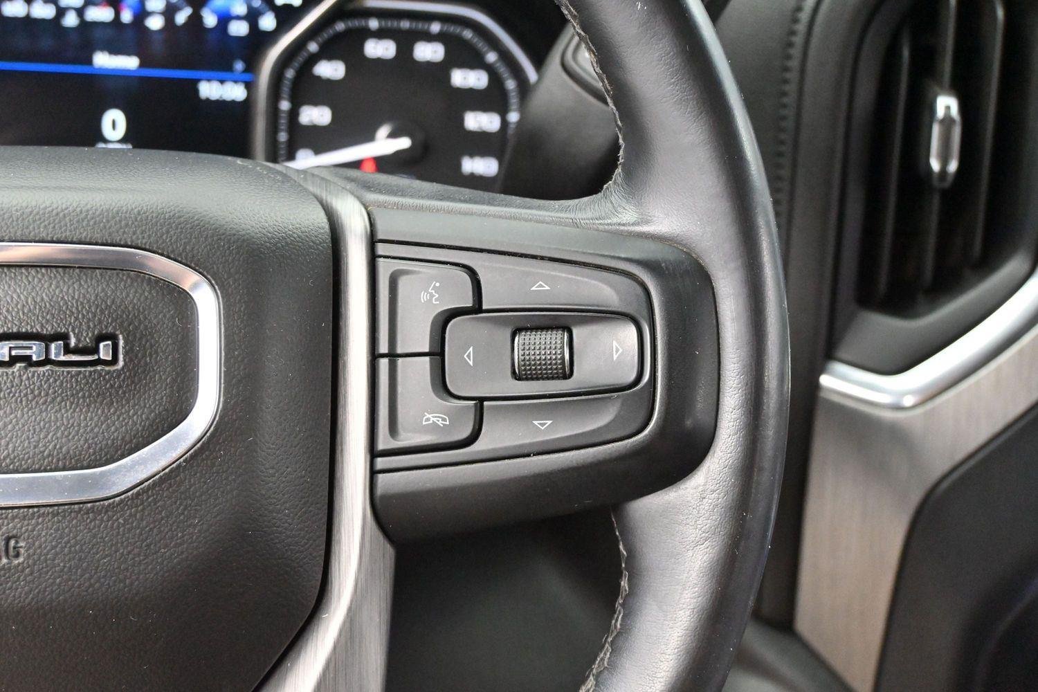 Used 2021 GMC Sierra 3500 Denali w/ Denali Black Diamond Edition AWD/4WD image 17