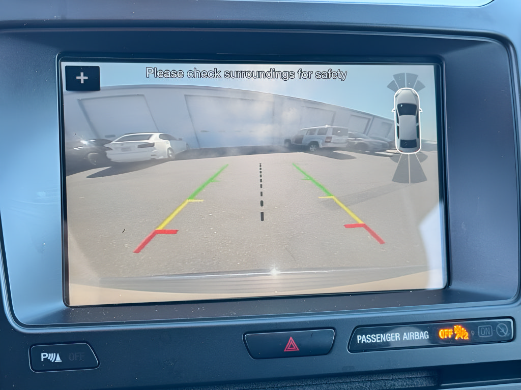 Used 2018 Ford Explorer XLT w/ Equipment Group 202A FWD image 19