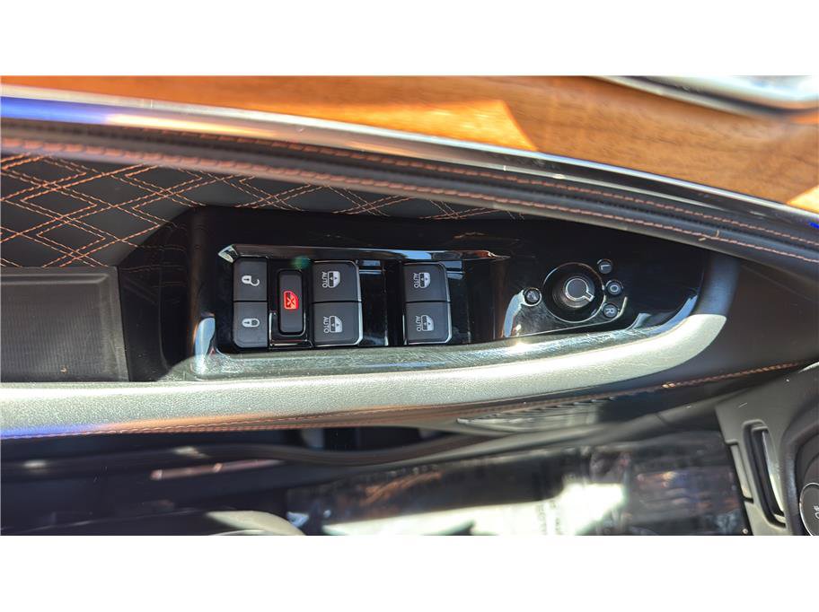 Used 2022 Jeep Grand Cherokee Summit AWD/4WD image 32