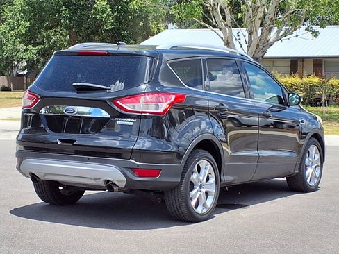 Used 2014 Ford Escape Titanium FWD image 4
