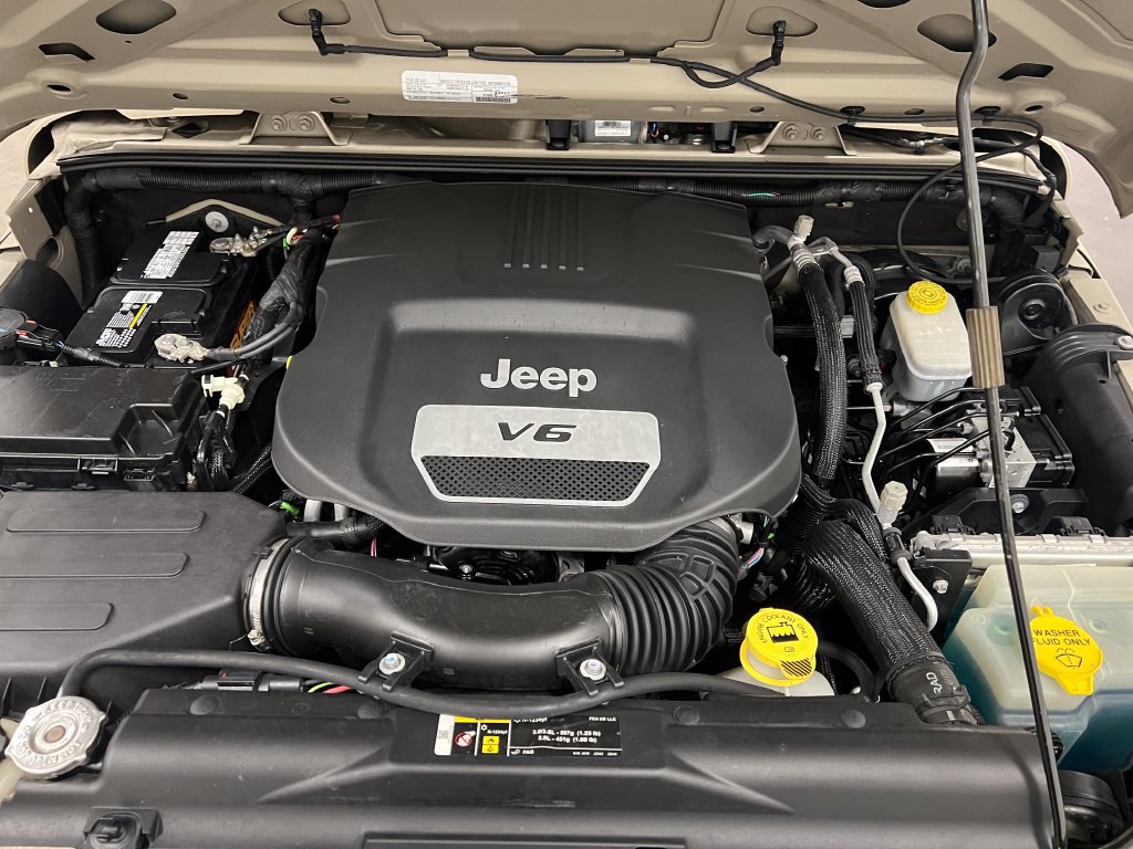 Used 2017 Jeep Wrangler Sport w/ Quick Order Package 24S AWD/4WD image 22