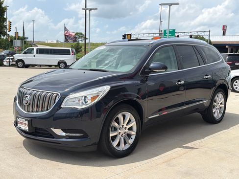 Used 2017 Buick Enclave Premium w/ Experience Buick Package AWD/4WD image 4