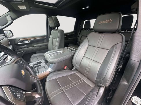 Certified 2022 Chevrolet Silverado 1500 High Country w/ High Country Premium Package image 23
