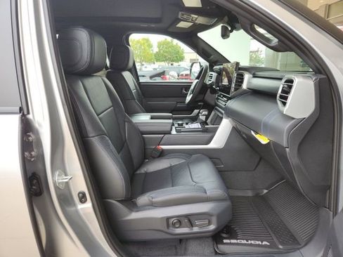 New 2025 Toyota Sequoia Platinum image 29