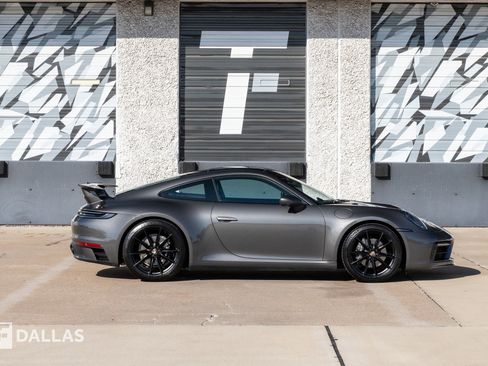 Used 2024 Porsche 911 Carrera image 18