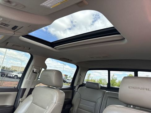 Used 2015 GMC Sierra 1500 Denali w/ Driver Alert Package AWD/4WD image 24