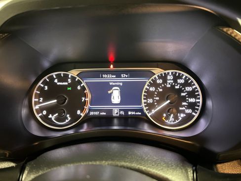 Used 2025 Nissan Sentra SV FWD image 14