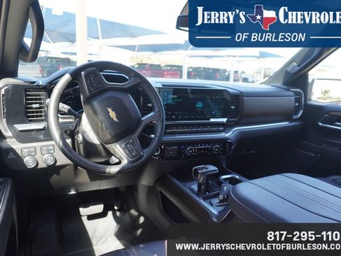 Used 2025 Chevrolet Silverado 1500 High Country w/ High Country Premium Package AWD/4WD image 8