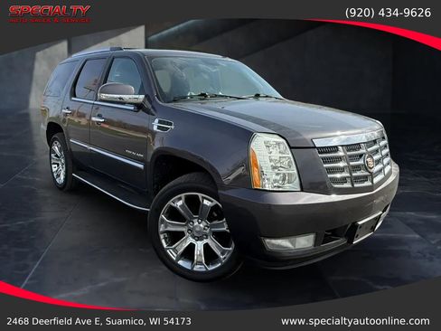 Used 2011 Cadillac Escalade AWD w/ Touring Package image 2