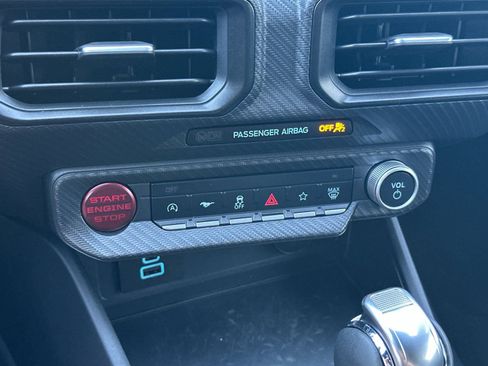 Used 2025 Ford Mustang EcoBoost image 21