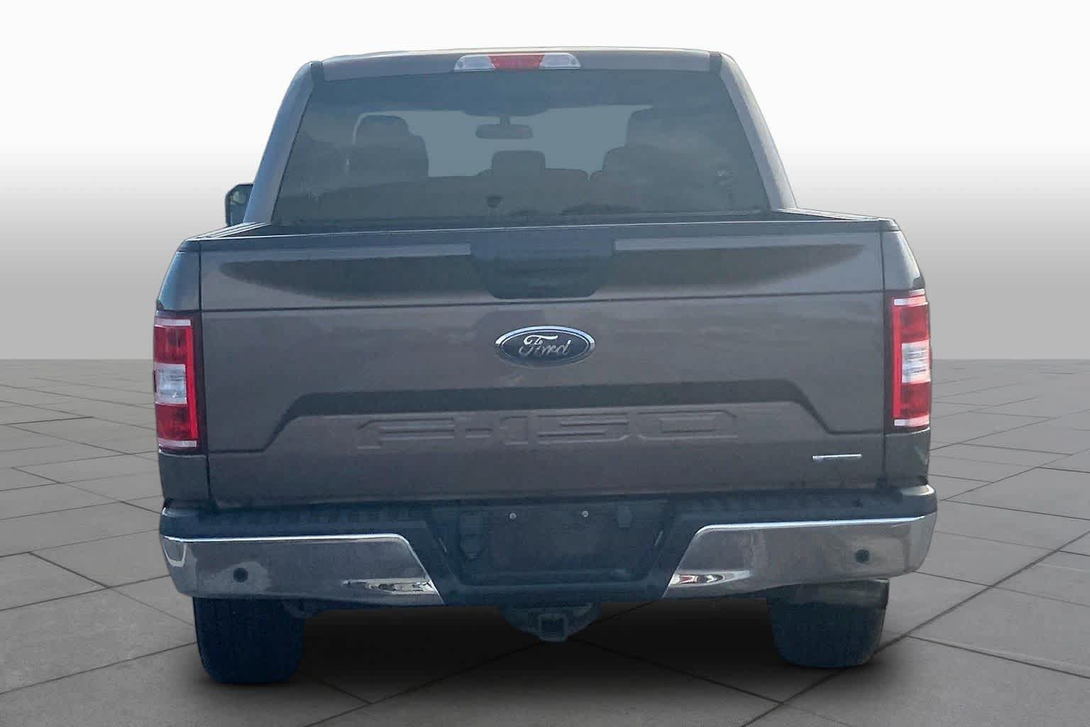 Used 2019 Ford F150 XLT w/ Trailer Tow Package RWD image 5