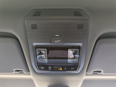 New 2025 Volkswagen ID. Buzz Pro S image 27