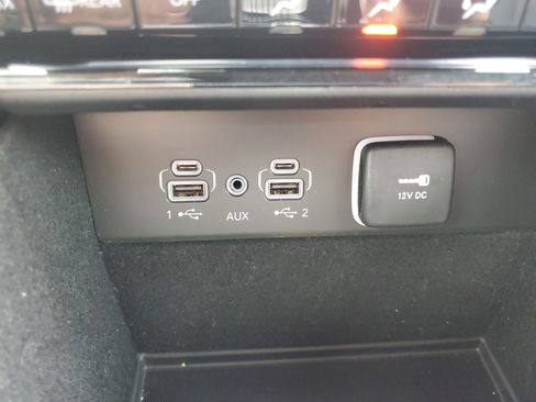 Used 2022 Jeep Grand Cherokee L Limited image 23