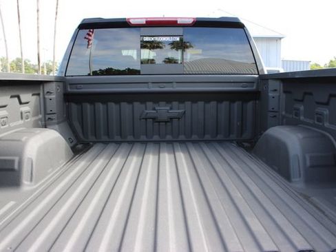 Used 2025 Chevrolet Silverado 1500 RST w/ Dark Appearance Package AWD/4WD image 10