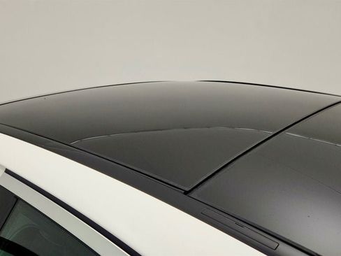 Used 2020 Mercedes-Benz E 350 4MATIC Sedan image 10