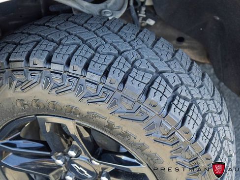 Used 2021 Chevrolet Silverado 1500 Custom Trail Boss w/ Safety Confidence Package AWD/4WD image 40