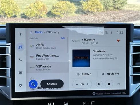 Used 2023 Toyota Tundra Platinum w/ Advanced Package image 12