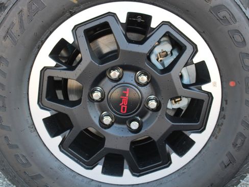 Used 2026 Toyota Tacoma TRD Off-Road AWD/4WD image 26