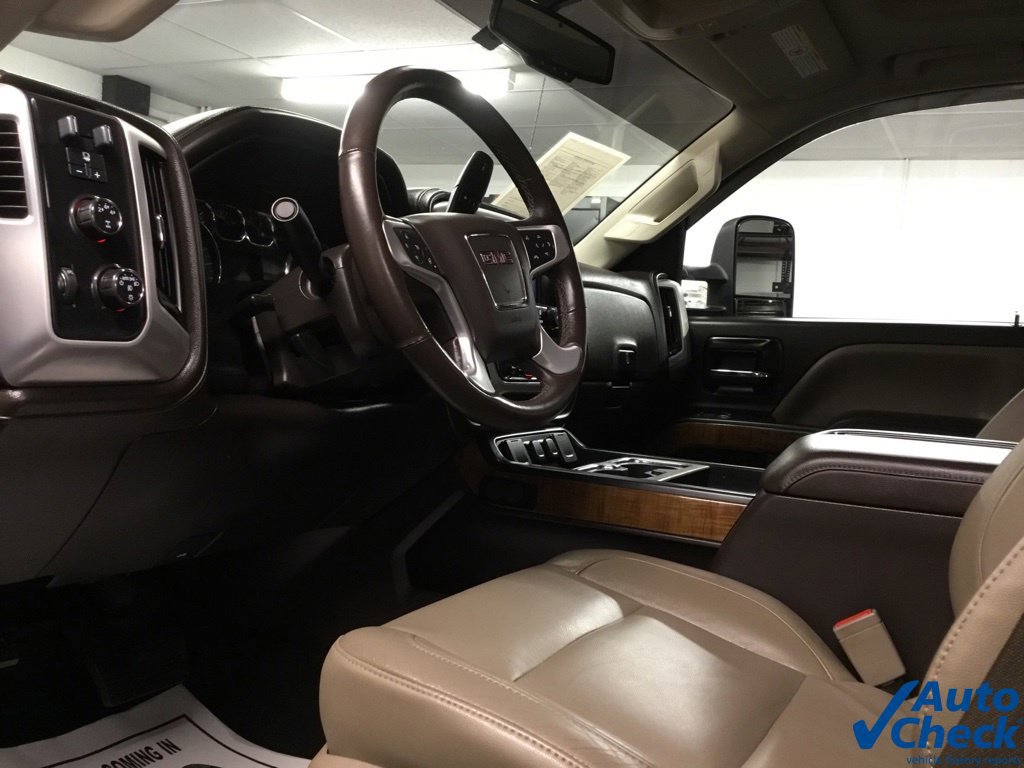 Used 2015 GMC Sierra 2500 SLT w/ Suspension Package, Off-Road AWD/4WD image 29