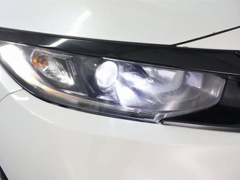 Used 2020 Honda Civic Sport image 24