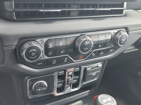 New 2024 Jeep Wrangler Sahara w/ Technology Group image 17