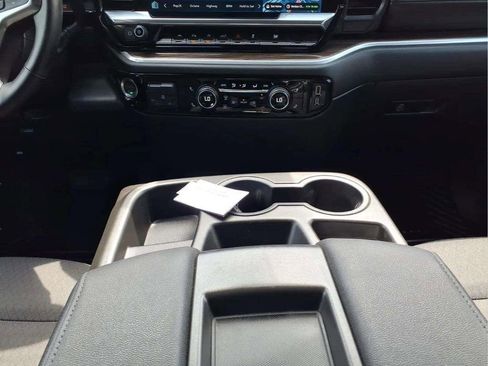 Used 2025 Chevrolet Silverado 1500 LT w/ Safety Package AWD/4WD image 11