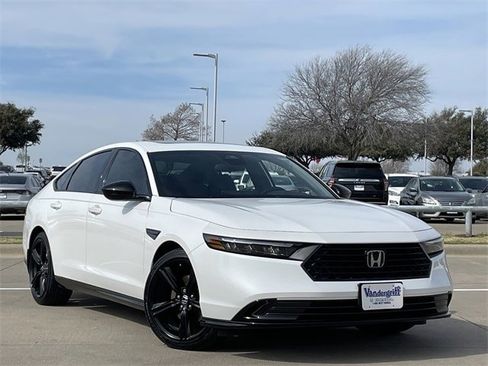 Certified 2025 Honda Accord Sport image 17