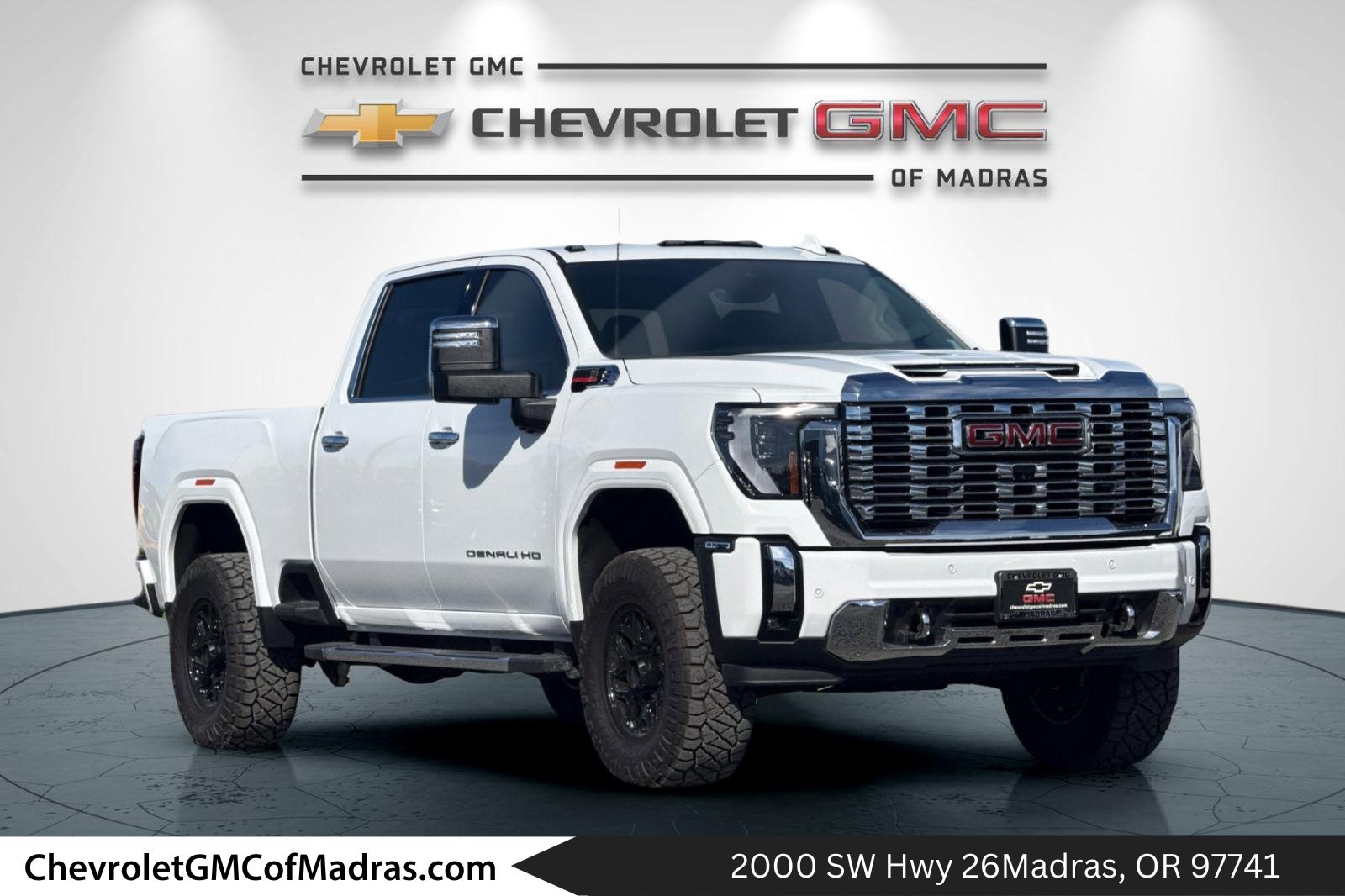 Used 2026 GMC Sierra 2500 Denali w/ Denali Reserve Package AWD/4WD image 1