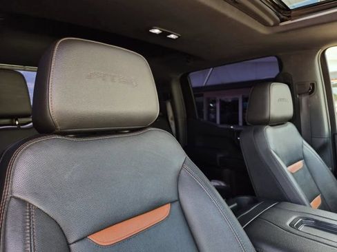 Used 2019 GMC Sierra 1500 AT4 w/ AT4 Preferred Package AWD/4WD image 15