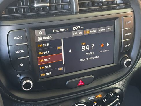 Used 2025 Kia Soul LX FWD image 6
