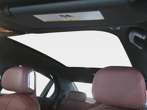 New 2026 BMW 750e xDrive 750e xDrive w/ Executive Package image 22